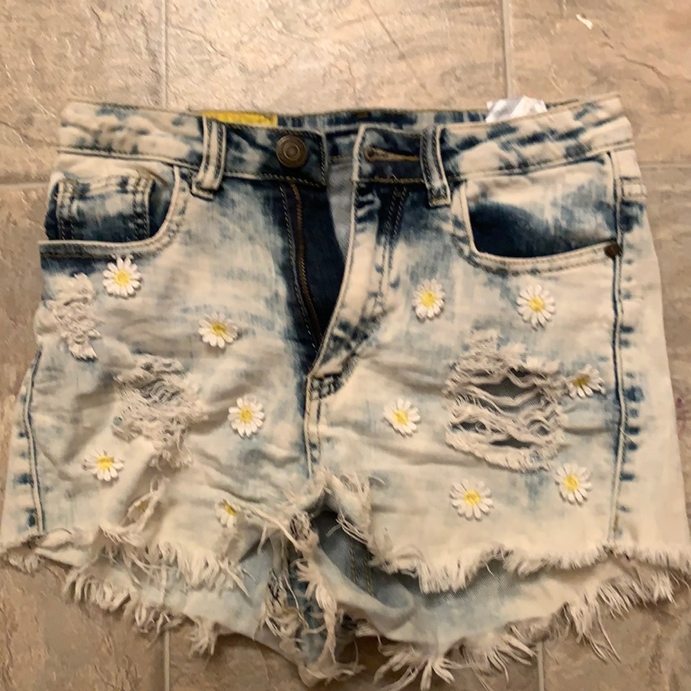 Sunflower short shorts